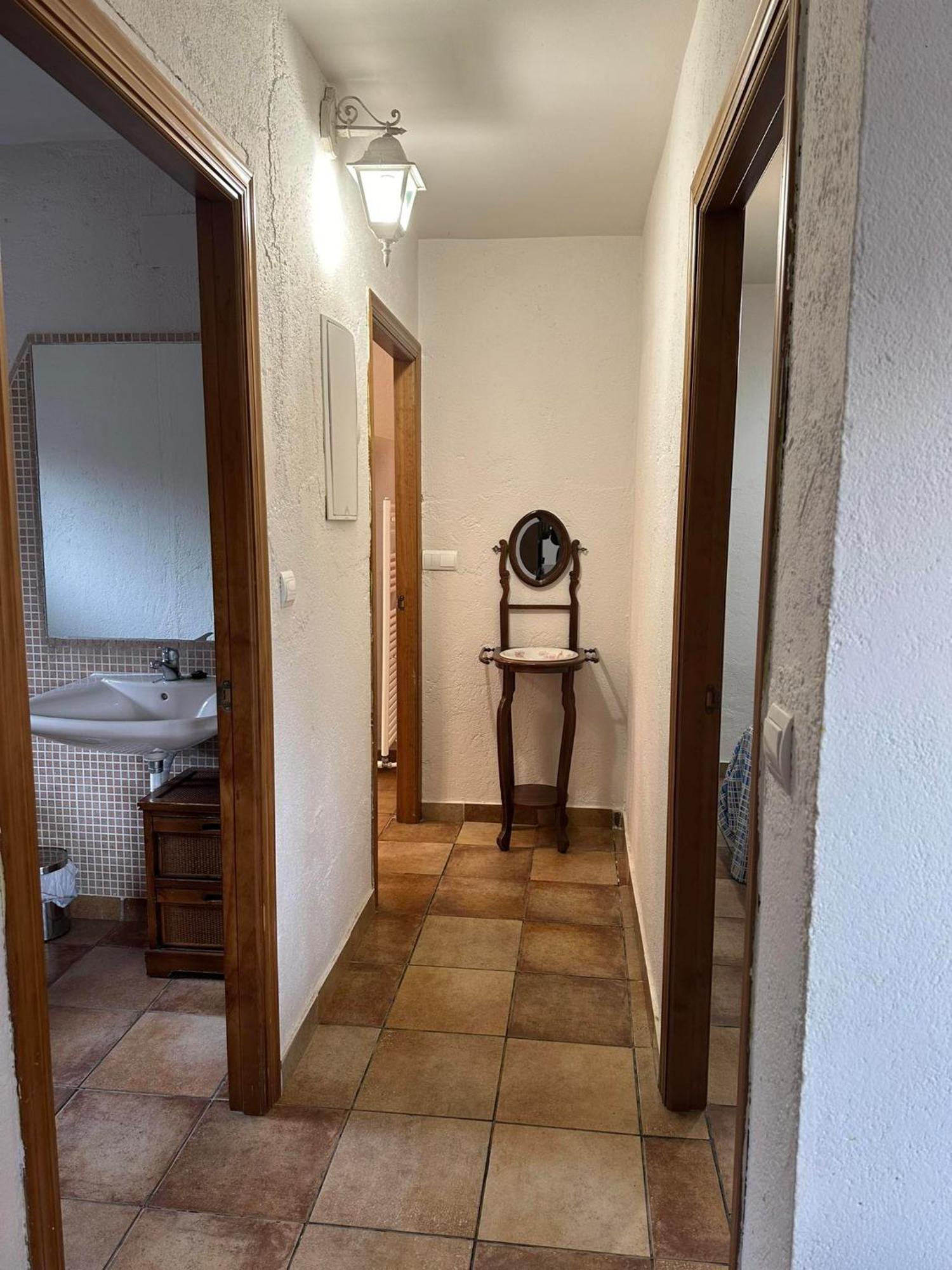 Gasthaus Vivienda De Uso Turistico El Nido La Serrada Exterior foto