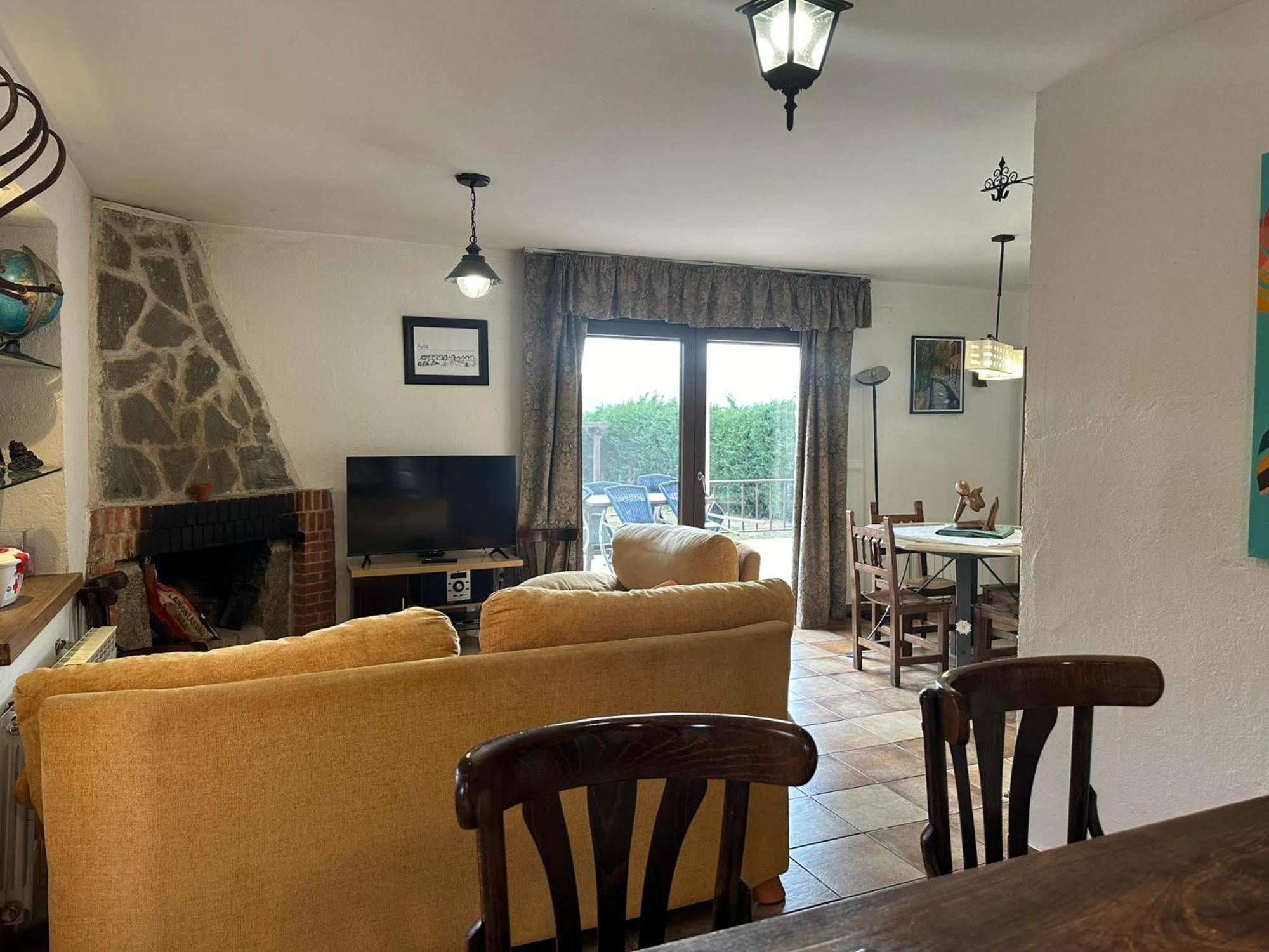 Gasthaus Vivienda De Uso Turistico El Nido La Serrada Exterior foto